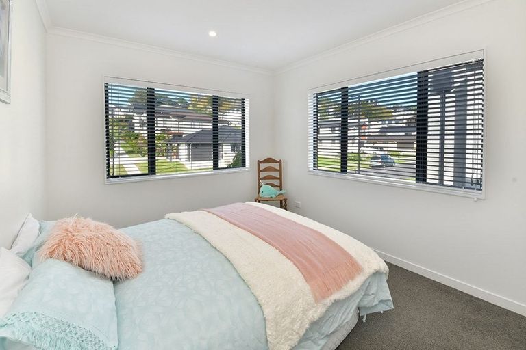 Photo of property in 36 Colonial Drive, Silverdale, 0932