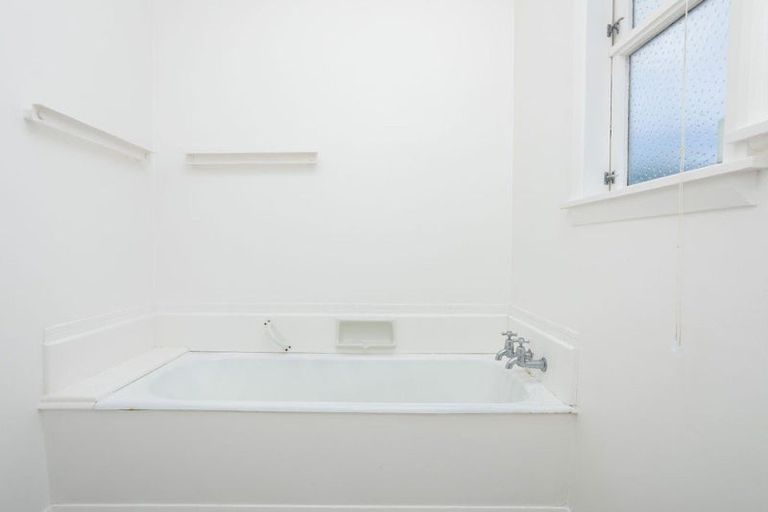 Photo of property in 5 Swinburn Street, Dannevirke, 4930