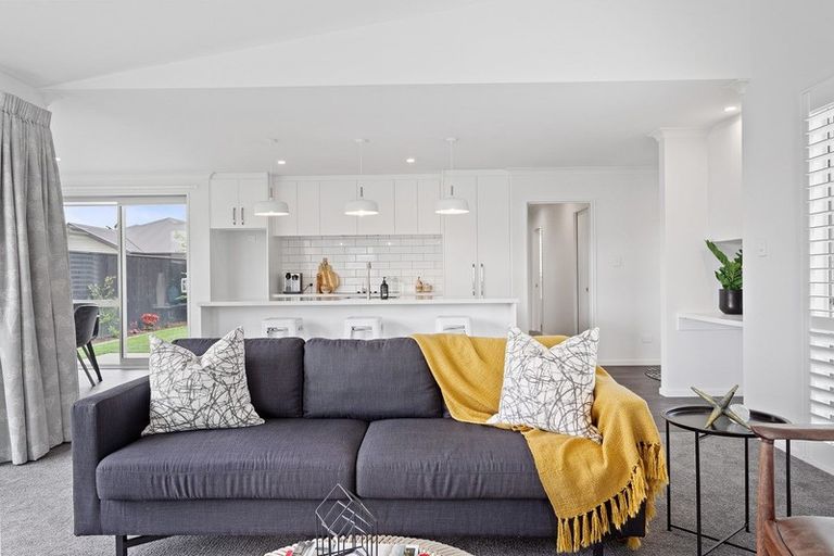 Photo of property in 9 Pembrook Close, Rangiora, 7400