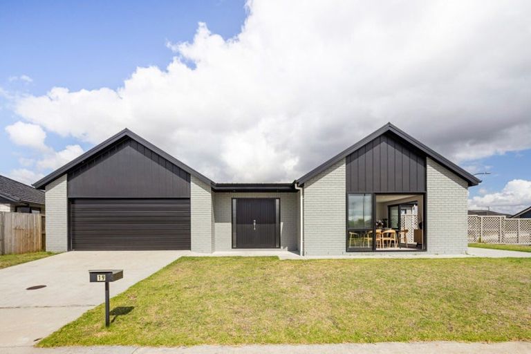 Photo of property in 19 Keerangi Place, Rototuna North, Hamilton, 3210