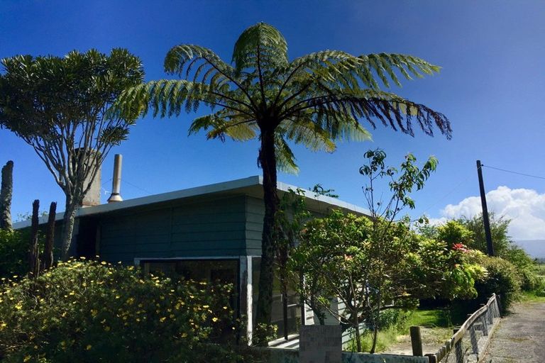 Photo of property in 49 Wharf Road, Karamea, 7893