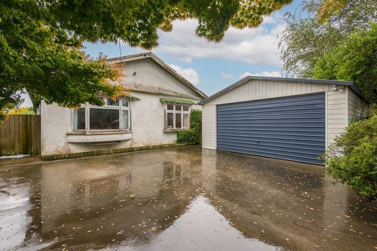 Photo of property in 15 Koromiko Street, Saint Martins, Christchurch, 8022