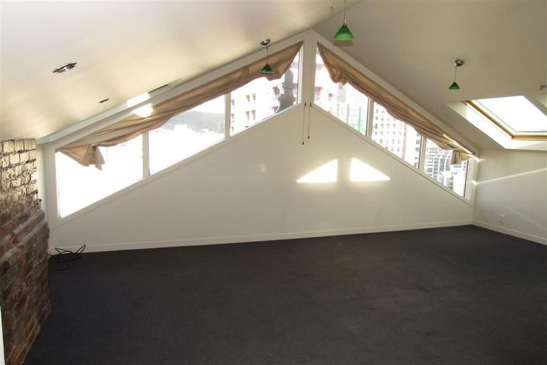 Photo of property in 195 The Terrace, Wellington Central, Wellington, 6011