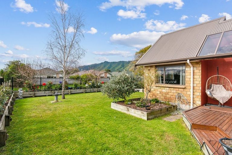 Photo of property in 94 Kapanui Road, Waikanae, 5036