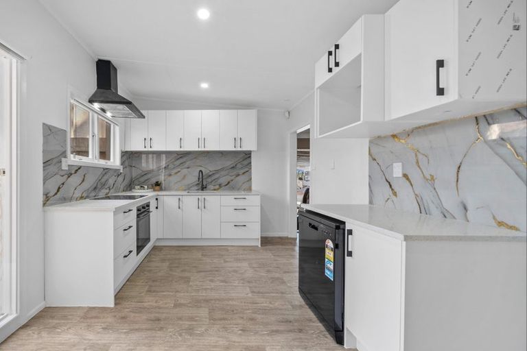 Photo of property in 1/79 Hillcrest Road, Papatoetoe, Auckland, 2025