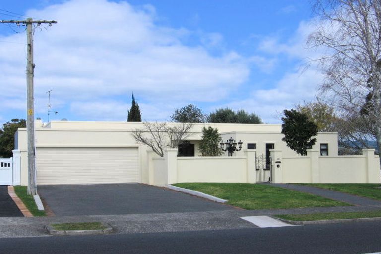 Photo of property in 40 Edgecumbe Road, Tauranga, 3110