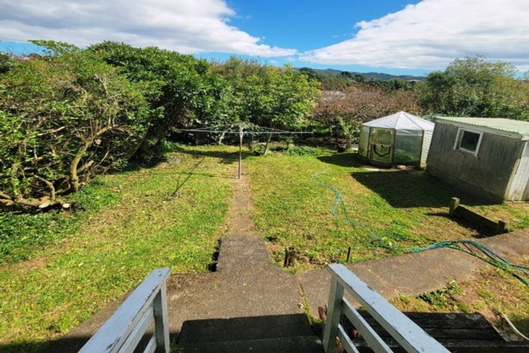 Photo of property in 74-76 Hereford Street, Cannons Creek, Porirua, 5024