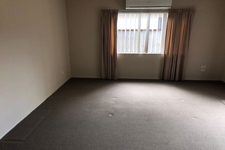 Photo of property in 28 Salford Crescent, Flat Bush, Auckland, 2019