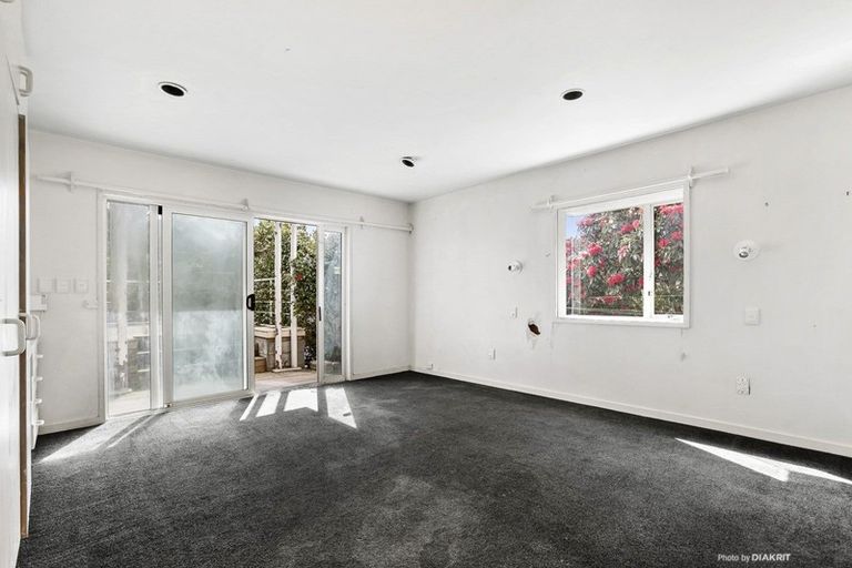 Photo of property in 100 Hill Street, Thorndon, Wellington, 6011