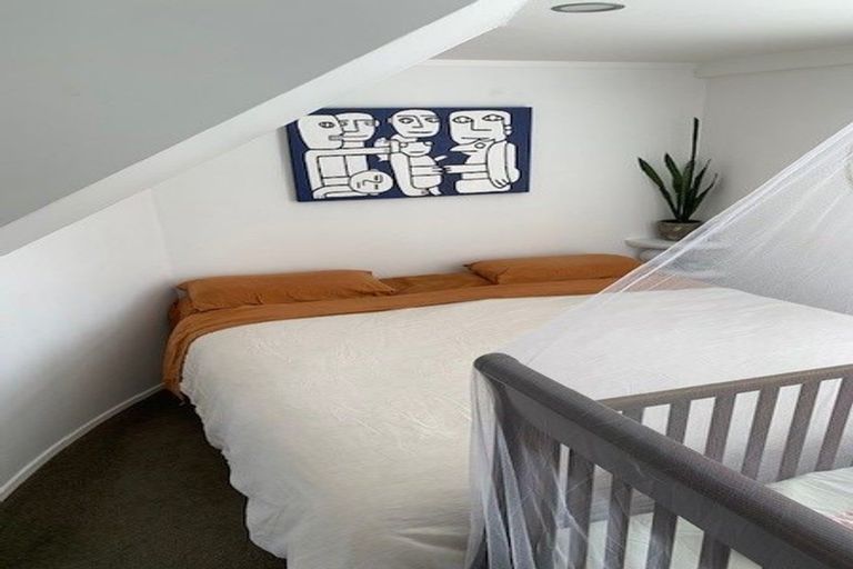 Photo of property in 23 Maungakiekie Avenue, Greenlane, Auckland, 1051