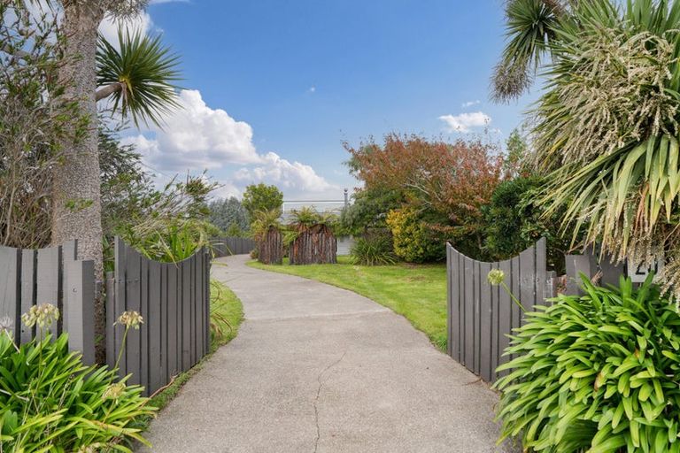 Photo of property in 20 Robert Street, Otatara, Invercargill, 9879