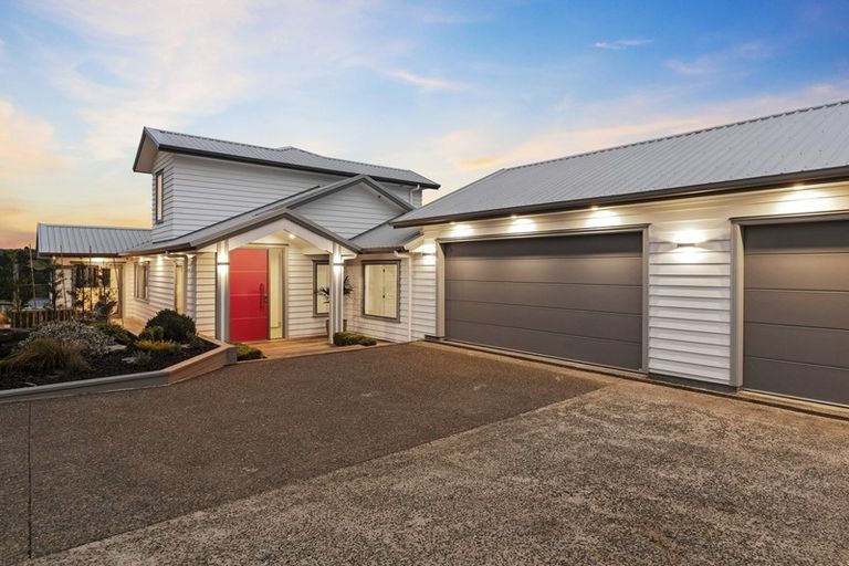 Photo of property in 100 Kaipara Portage Road, Riverhead, 0820