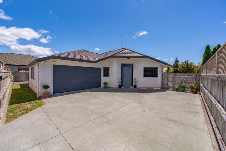 Photo of property in 34a Kensington Drive, Taradale, Napier, 4112