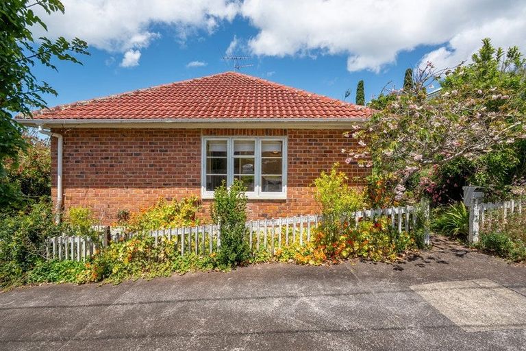 Photo of property in 9c Kerr Street, Devonport, Auckland, 0624