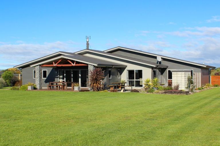 Photo of property in 6 Valkyrie Close, Carterton, 5713