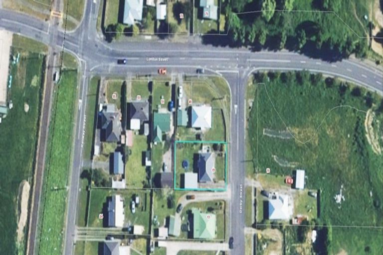 Photo of property in 15 Derby Street, Eltham, 4322