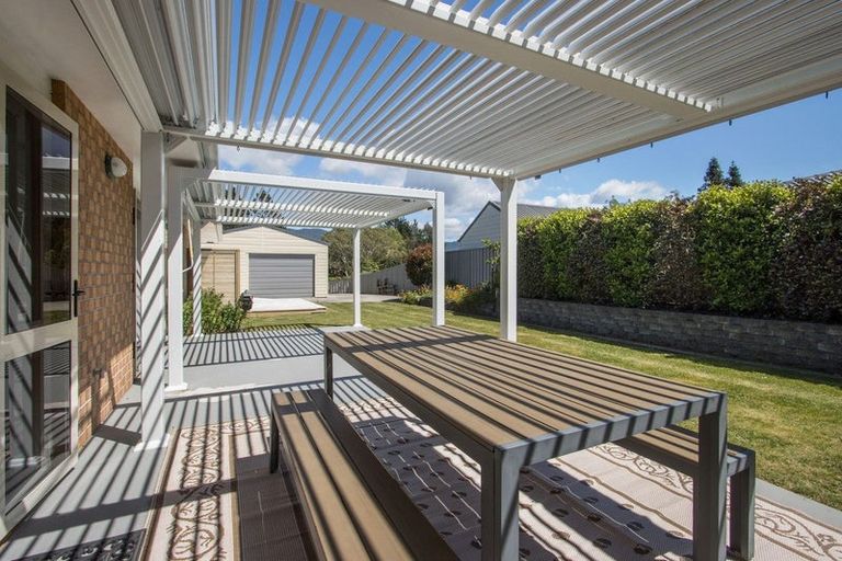 Photo of property in 10 Highfields Drive, Katikati, 3129