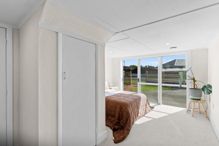 Photo of property in 1 Galt Street, Hawera, 4610