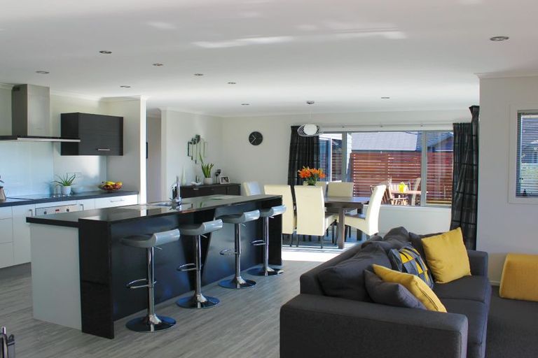 Photo of property in 6 Valkyrie Close, Carterton, 5713