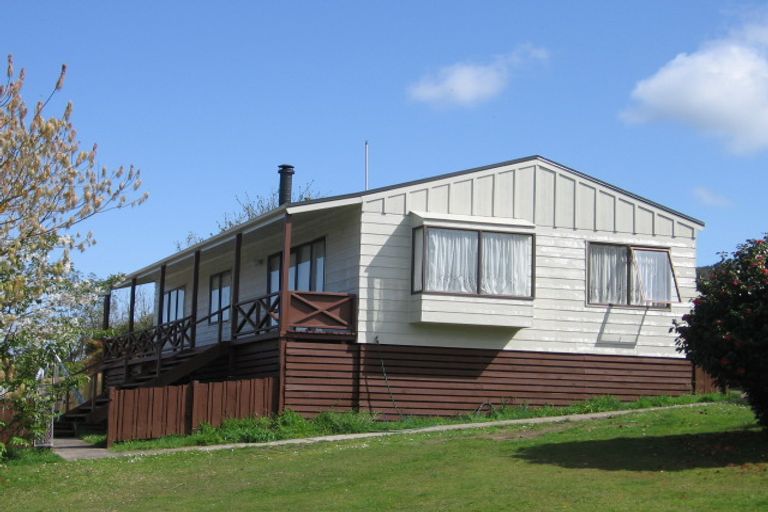 Photo of property in 4 Spinel Place, Pukehangi, Rotorua, 3015