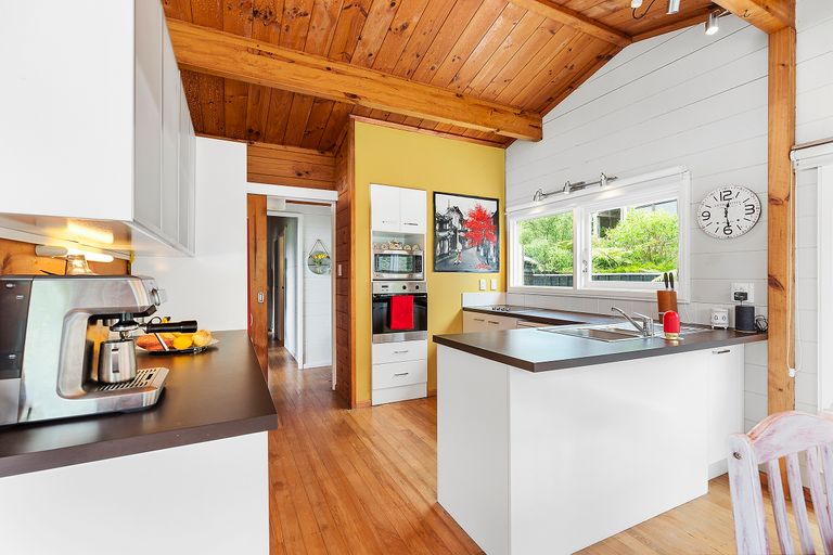 Photo of property in 75 Heke Street, Ngaio, Wellington, 6035