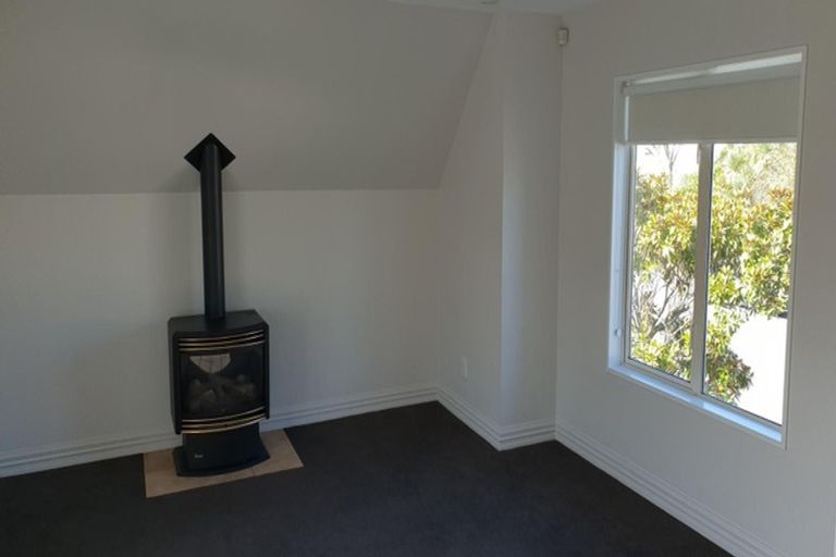 Photo of property in 28 Ayr Street, Riccarton, Christchurch, 8011