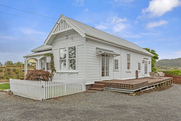 Photo of property in 23 Main Road, Raglan, 3225