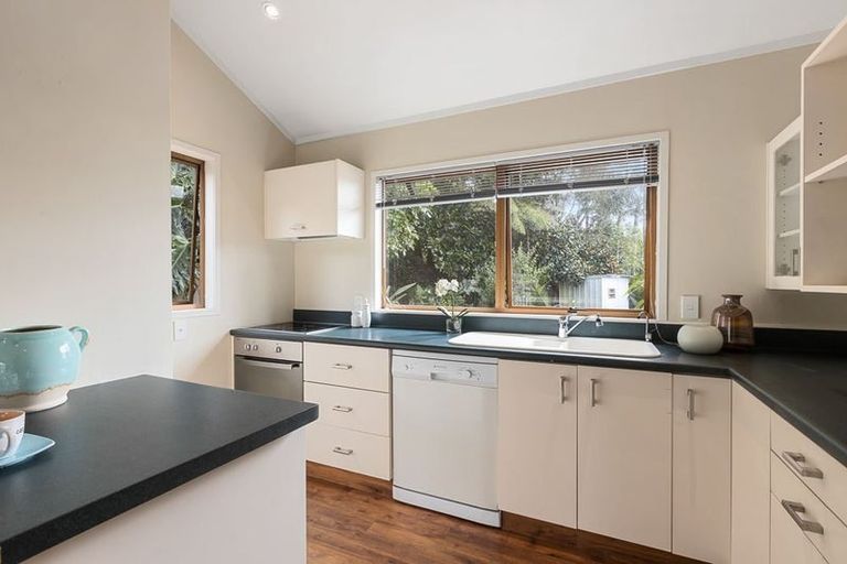 Photo of property in 1/807 East Coast Road, Northcross, Auckland, 0630