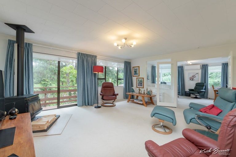 Photo of property in 2a Tiniroa Grove, Silverstream, Upper Hutt, 5019