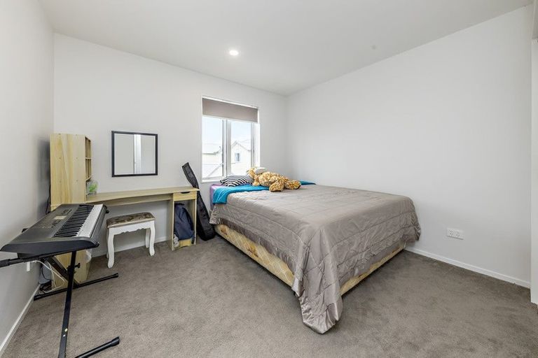 Photo of property in 9 Riroriro Close, Papakura, 2110