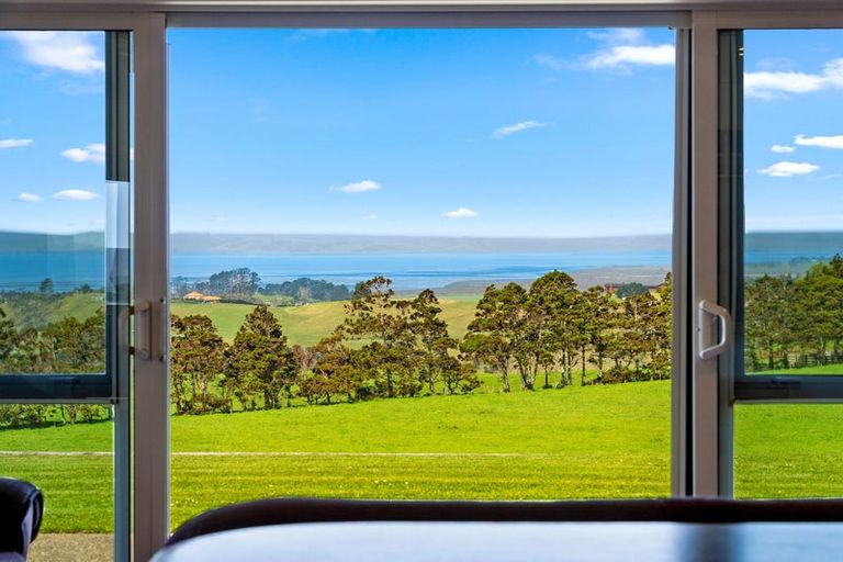 Photo of property in 107 Fuller Road, South Head, Helensville, 0874