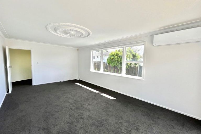 Photo of property in 26 Ronald Place, Manurewa, Auckland, 2102