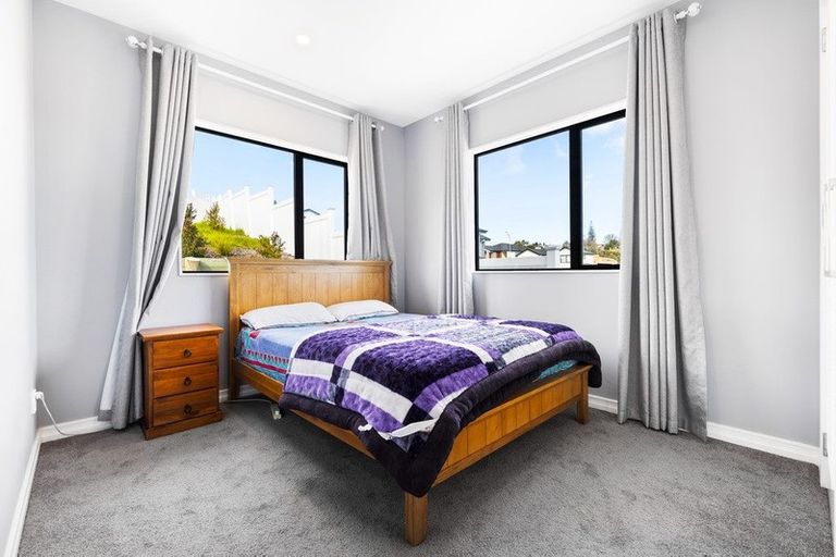 Photo of property in 6 Keiha Crescent, Massey, Auckland, 0614