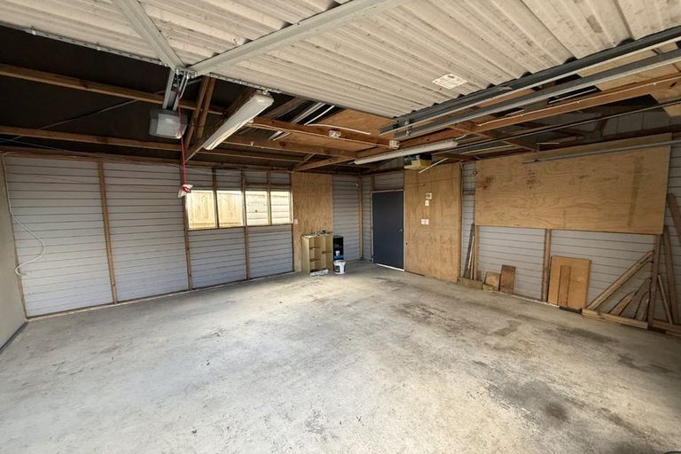 Photo of property in 43 Elizabeth Drive, West Harbour, Auckland, 0618