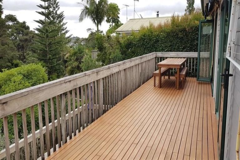 Photo of property in 193a Godley Road, Titirangi, Auckland, 0604