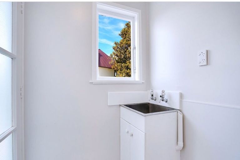 Photo of property in 48 Cameron Road, Hamilton East, Hamilton, 3216