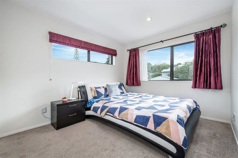 Photo of property in 57a Glendene Avenue, Glendene, Auckland, 0602