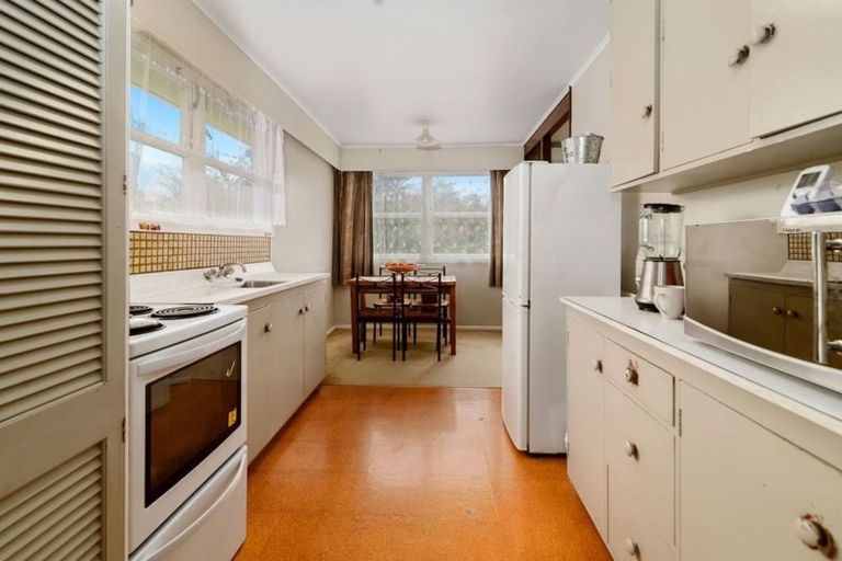 Photo of property in 14 Compton Street, Fenton Park, Rotorua, 3010