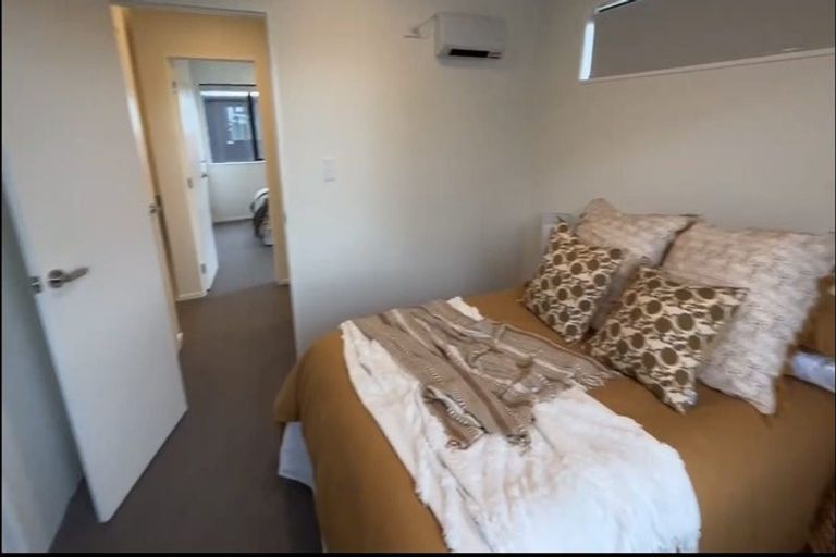 Photo of property in 2/472 West Coast Road, Glen Eden, Auckland, 0602