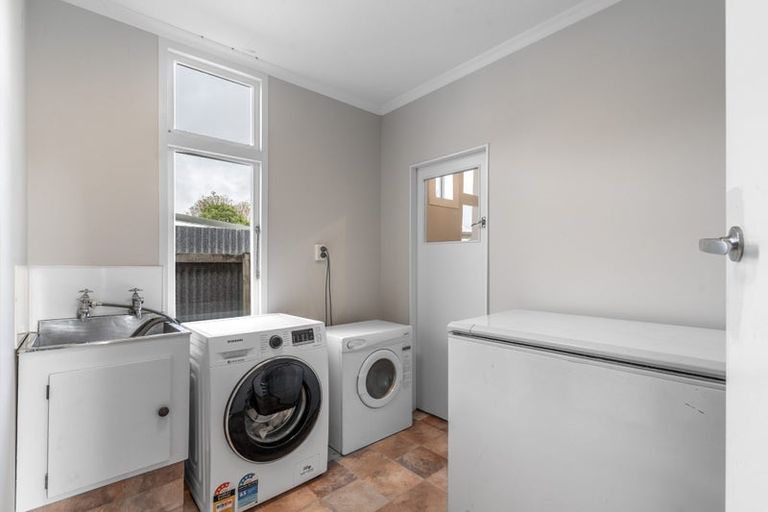 Photo of property in 8 Robertson Street, Richmond, Invercargill, 9810