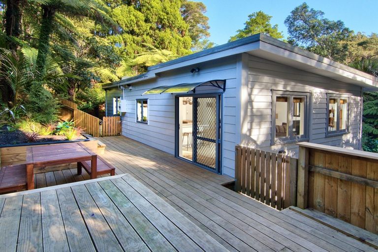 Photo of property in 312 Huia Road, Titirangi, Auckland, 0604