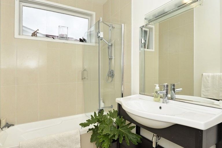 Photo of property in 305 Sandringham Road, Sandringham, Auckland, 1025