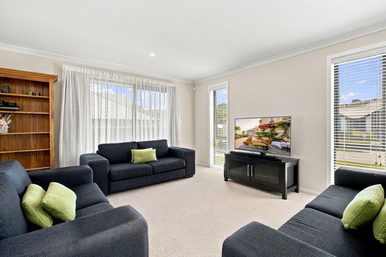 Photo of property in 154 Adler Drive, Ohauiti, Tauranga, 3112