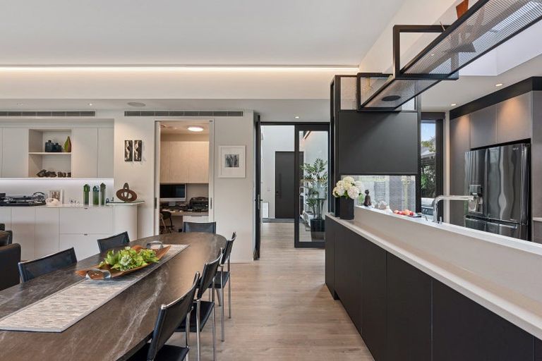 Photo of property in 44d Glandovey Road, Fendalton, Christchurch, 8052