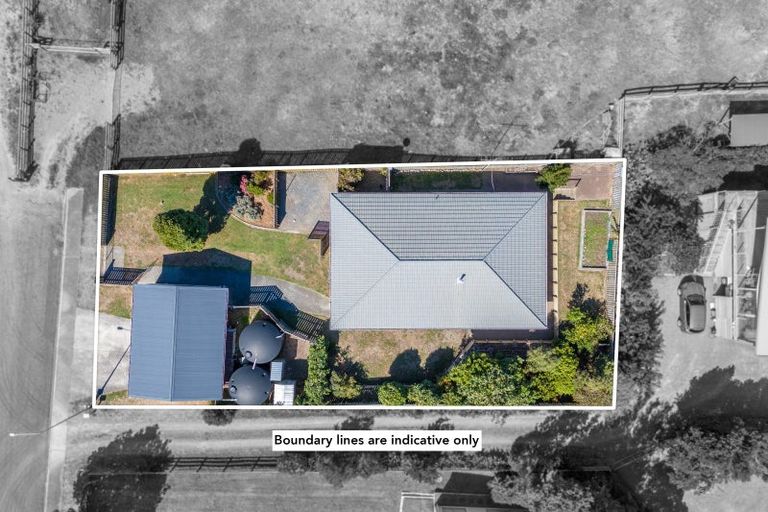 Photo of property in 13 Brendan Drive, Te Horo Beach, Otaki, 5581