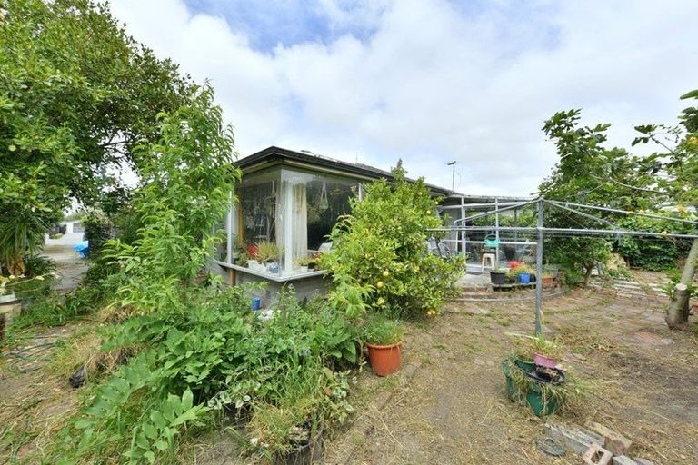 Photo of property in 2/6 Halligan Place, Belfast, Christchurch, 8051