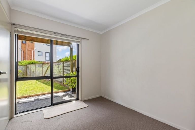 Photo of property in St Claire Village, 60/172 Mcleod Road, Te Atatu South, Auckland, 0610