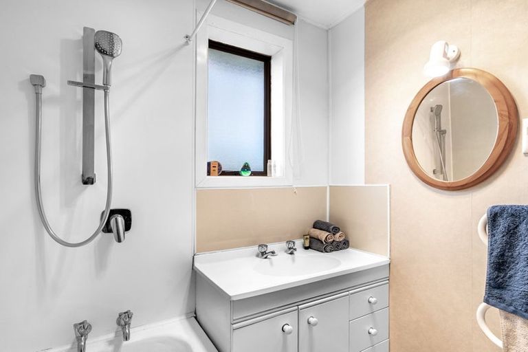 Photo of property in 74 Helmsdale Street, Waverley, Invercargill, 9810