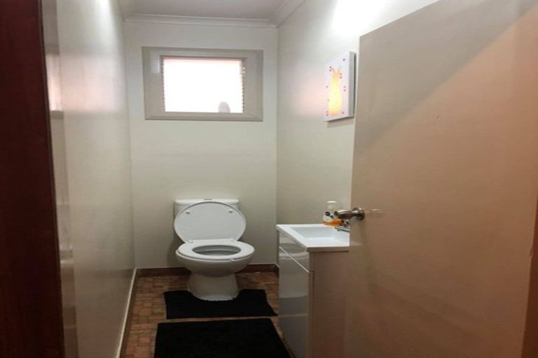 Photo of property in 43 Glen Road, Mornington, Dunedin, 9011