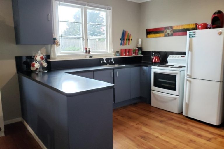 Photo of property in 37 Chester Street, Patea, 4520